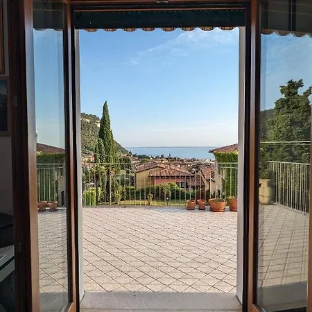 Terrazza Di Garda - Regarda Travel * Garda (Verona)